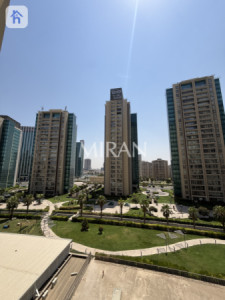 Modern Apartment in Empire Wings Image 12