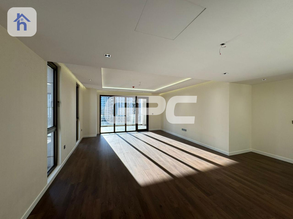 شقة فسيحة بـ3 غرف نوم