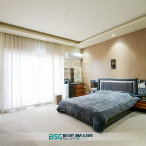 Corner House Image 15