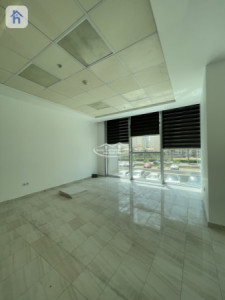 office for rent in Business Tower image 2