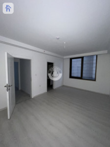 Luxurious 3-bedroom apartment with great views Image 12