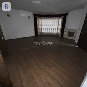 Spacious Villa in Empire Royal with 5 Bedrooms image 6