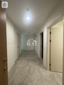 Cozy Apartment in Empire Square Image 8