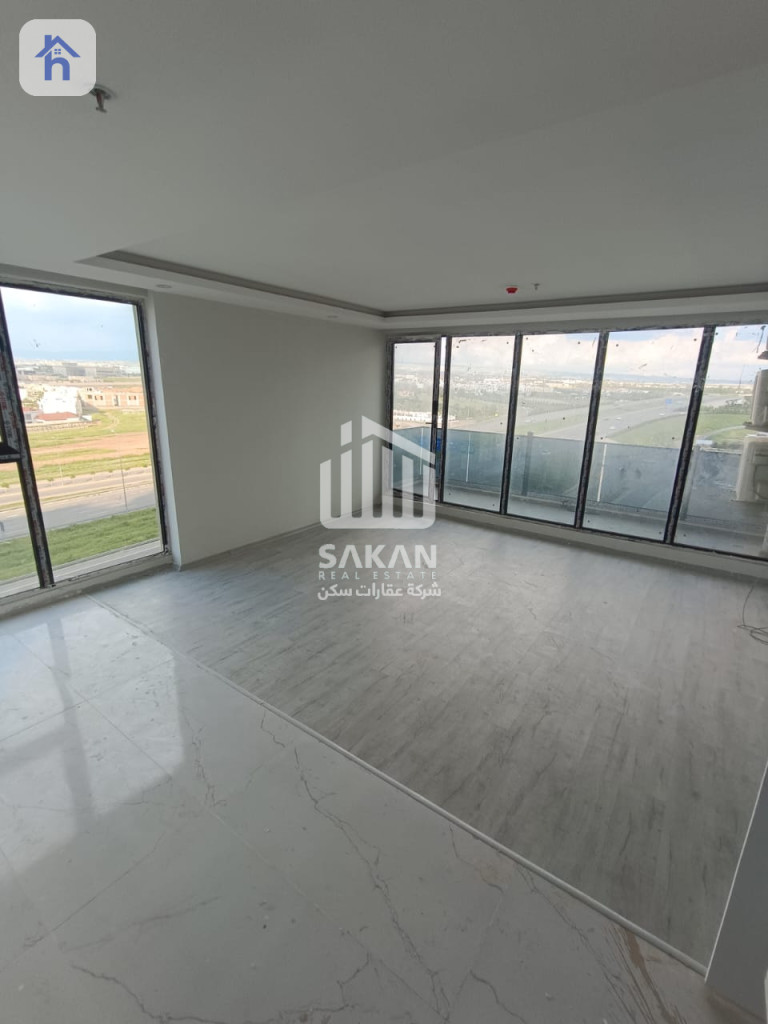 شقة الواجهة الخارجیة