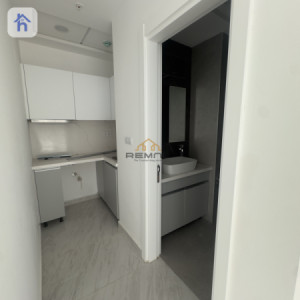 Office for rent in Empire Business Towers Resim 4