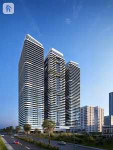 Spacious 3-Bedroom Apartment in London Towers image 1