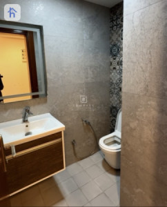 Spacious Apartment in Empire Royal Complex image 5