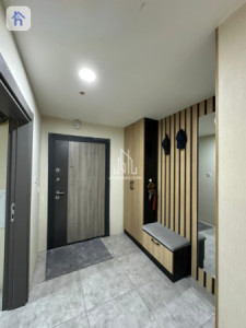 Modern 3-Bedroom Apartment image 9