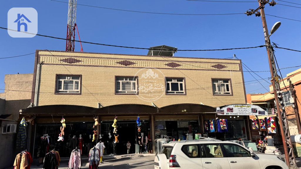 Commercial Building with Monthly Income