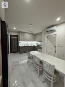 ماڵێکی خێزانیی فراوان لە ماس هیڵز image 4