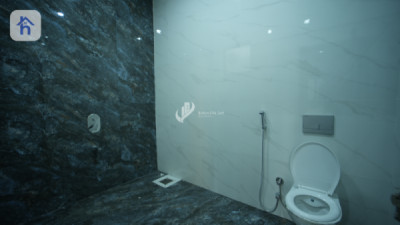 Spacious House in Erbil with 4 Bedrooms Image 14