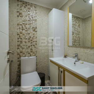 شقة مفروشة فاخرة بإطلالة الحديقة الداخلية صورة 10