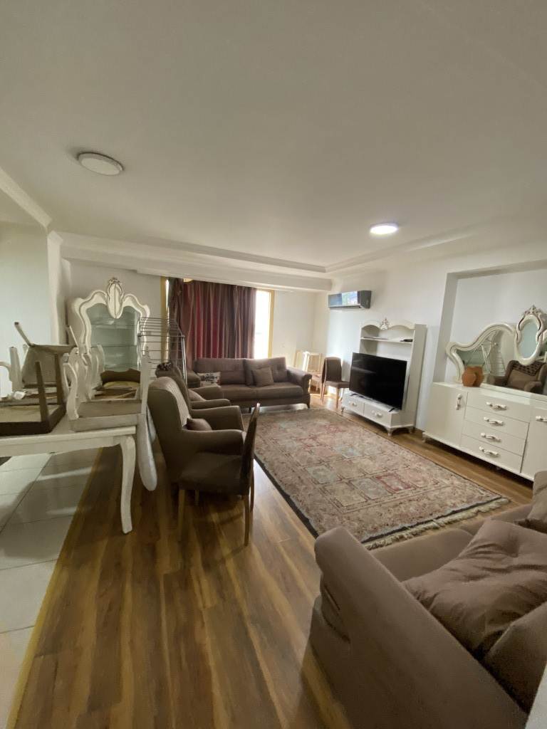 شوقەی ڕاخراو بۆ کرێ