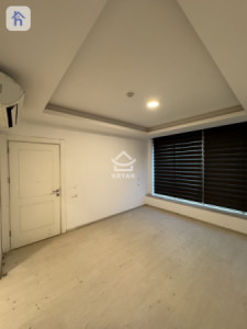 Modern Apartment with 2 Bedrooms in Empire Wings Image 10