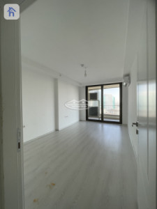 Bright and Spacious Apartment in Empire Pearl Towers Resim 4