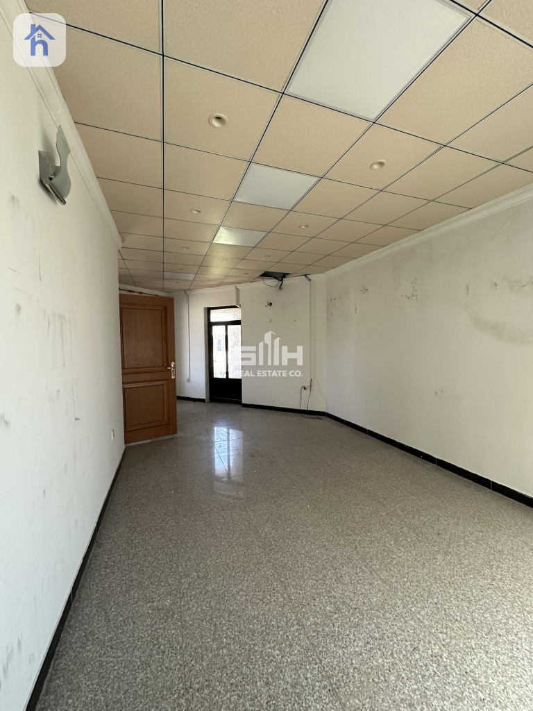 Spacious Villa in Dream City Image 12