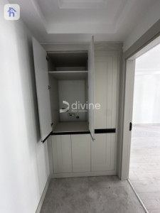Contemporary 2-Bedroom Apartment with Large Living Space Resim 6