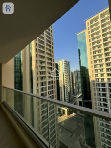 Elegant 1BR Apartment in High Floor image 1