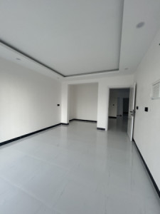 Spacious 5-Bedroom Home in Hawlery Nwe image 8