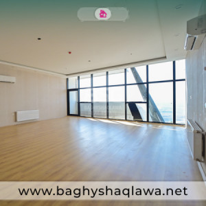 Luxurious Three Bedroom Apartment image 1