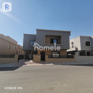 Spacious House in Slava City image 2