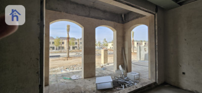 Spacious house in Spanish Village 2 image 12