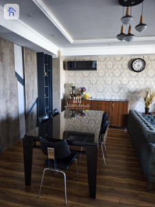 شوقەیەکی نایابی ڕاخراو لەگەڵ 3 ژووری نوستن وێنە 4