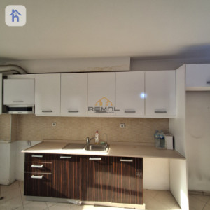 Cozy 3-Bedroom Apartment in Prime Location image 6