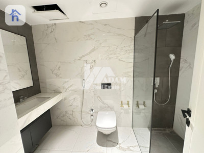 Spacious 3-Bedroom Apartment in Erbil Image 5