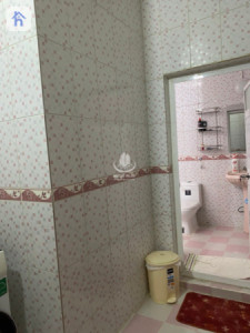Spacious House with 5 Bedrooms Image 20