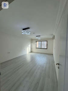 Modern 3-Bedroom Apartment with City Views image 1