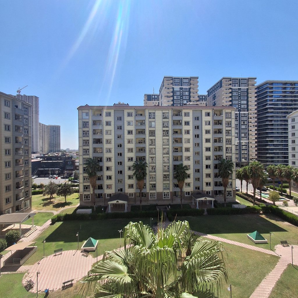 Modern Apartment in Empire Royal