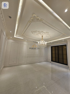 Modern 5-Bedroom House for Rent Image 4