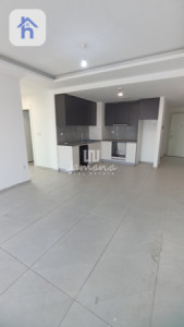 Spacious 2 BR Apartment Image 3